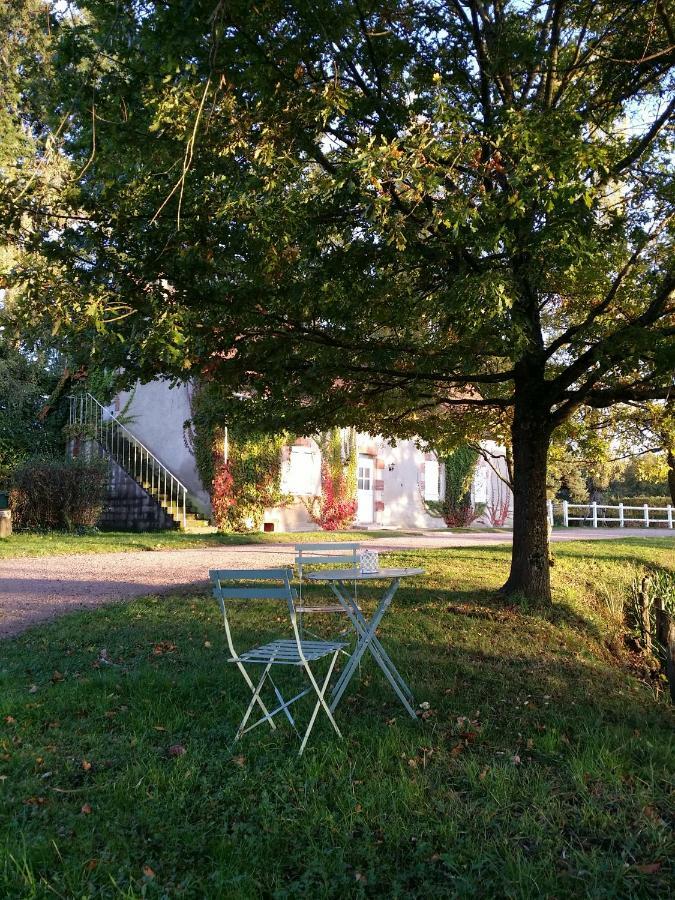 Le Domaine Du Mijarnier Bed & Breakfast Montbeugny ภายนอก รูปภาพ